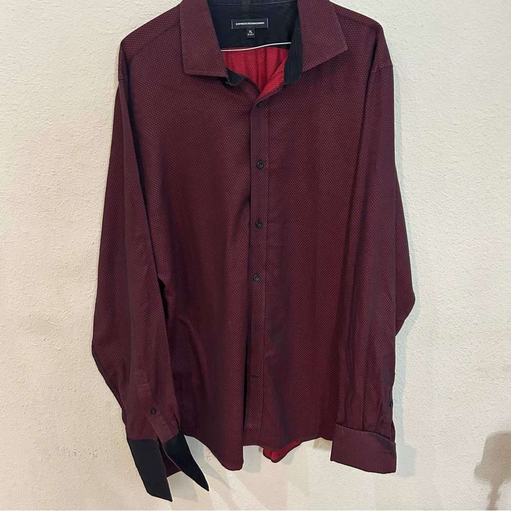 Express Design Studio Men's Long Sleeve Button-Up Shirt Modern Fit